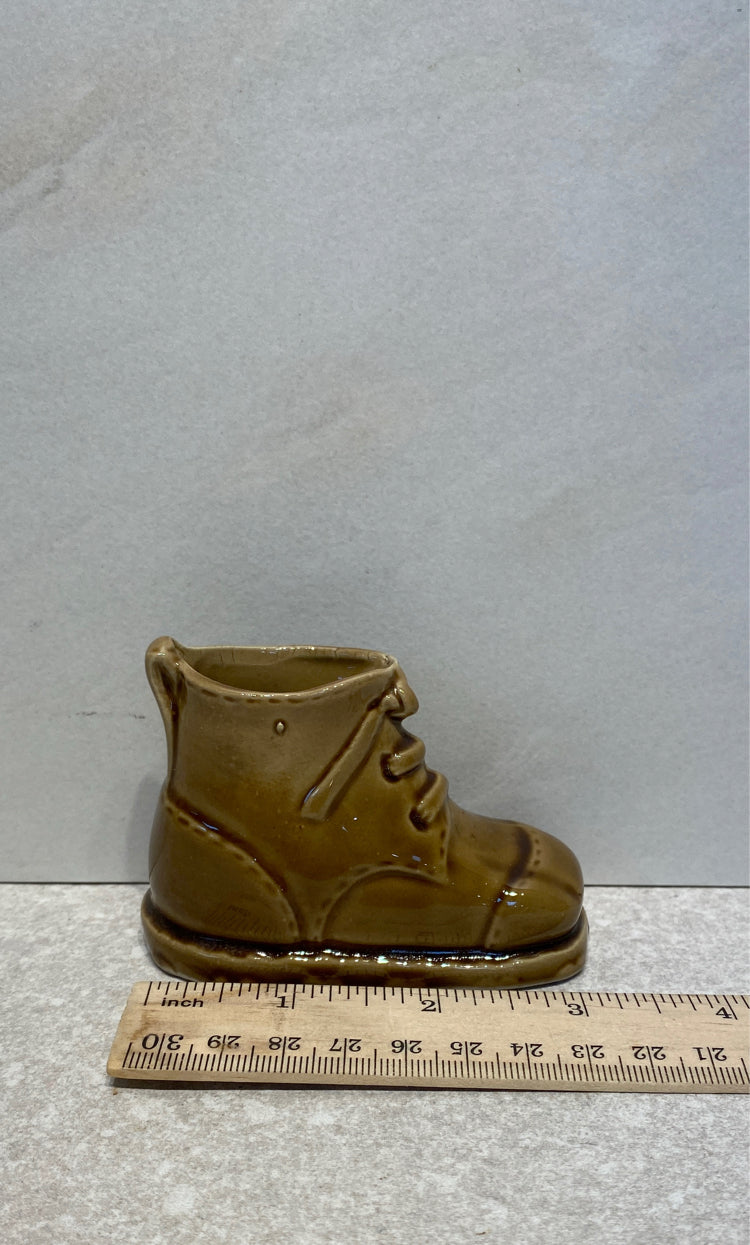 Shoe