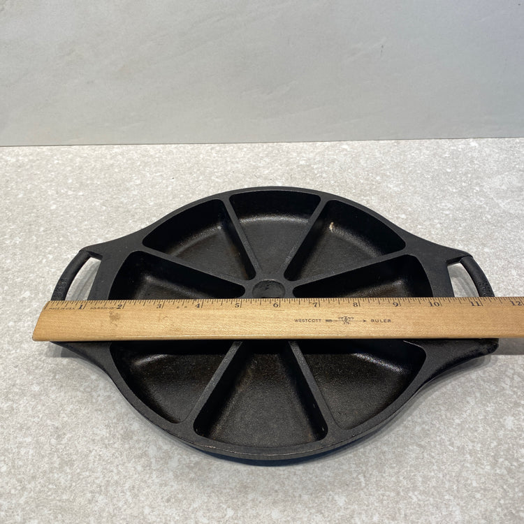 Lodge Pan