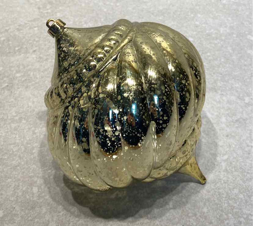 Large Ornament