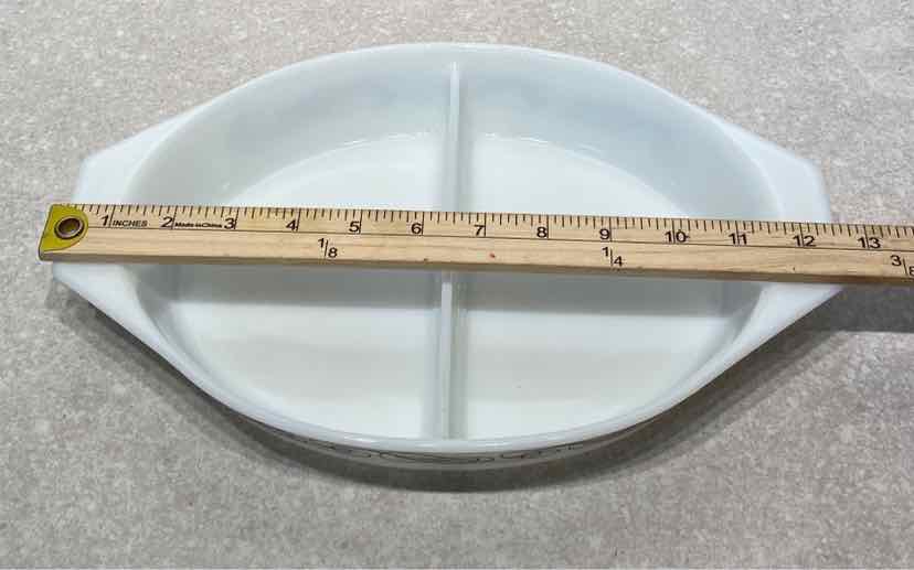 Pyrex Black Scroll Casserole - No Cover