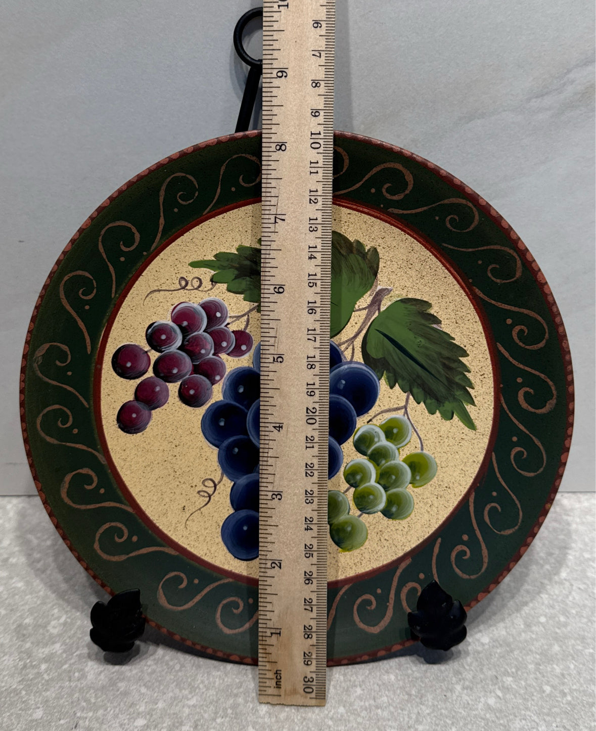 Plate on Stand