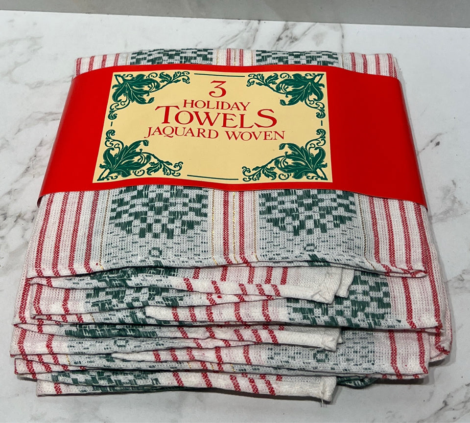 Holiday Towels