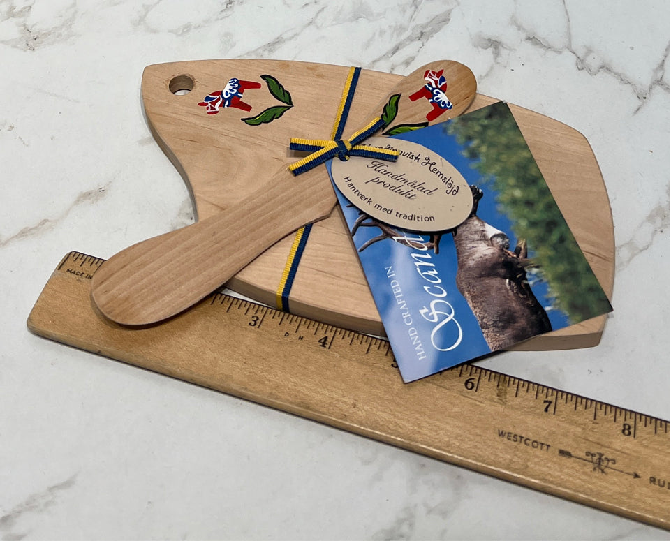 Board with Spreader