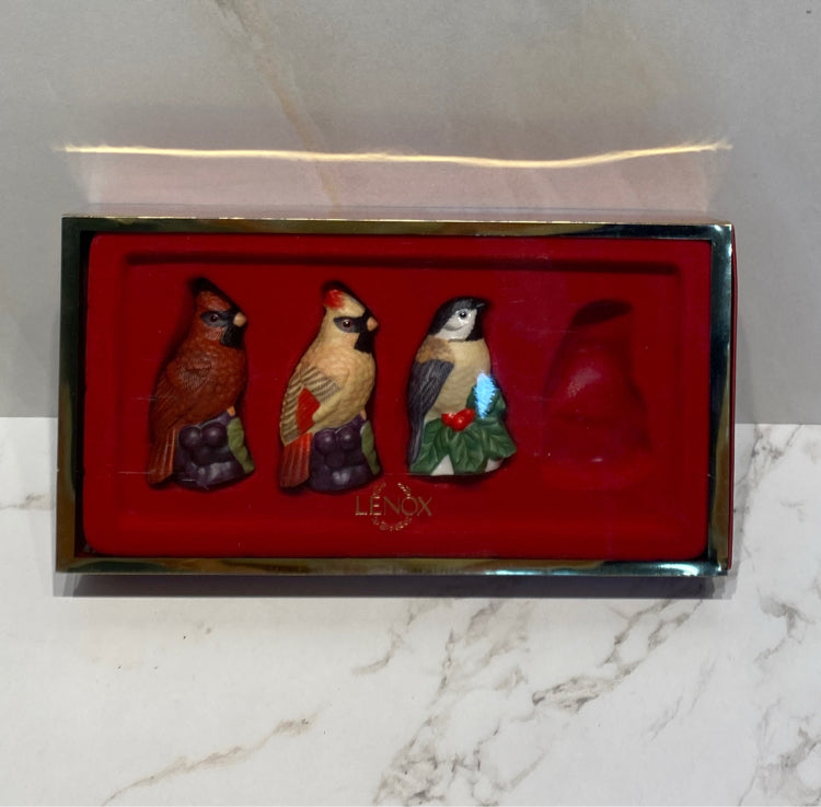 Lenox Shakers