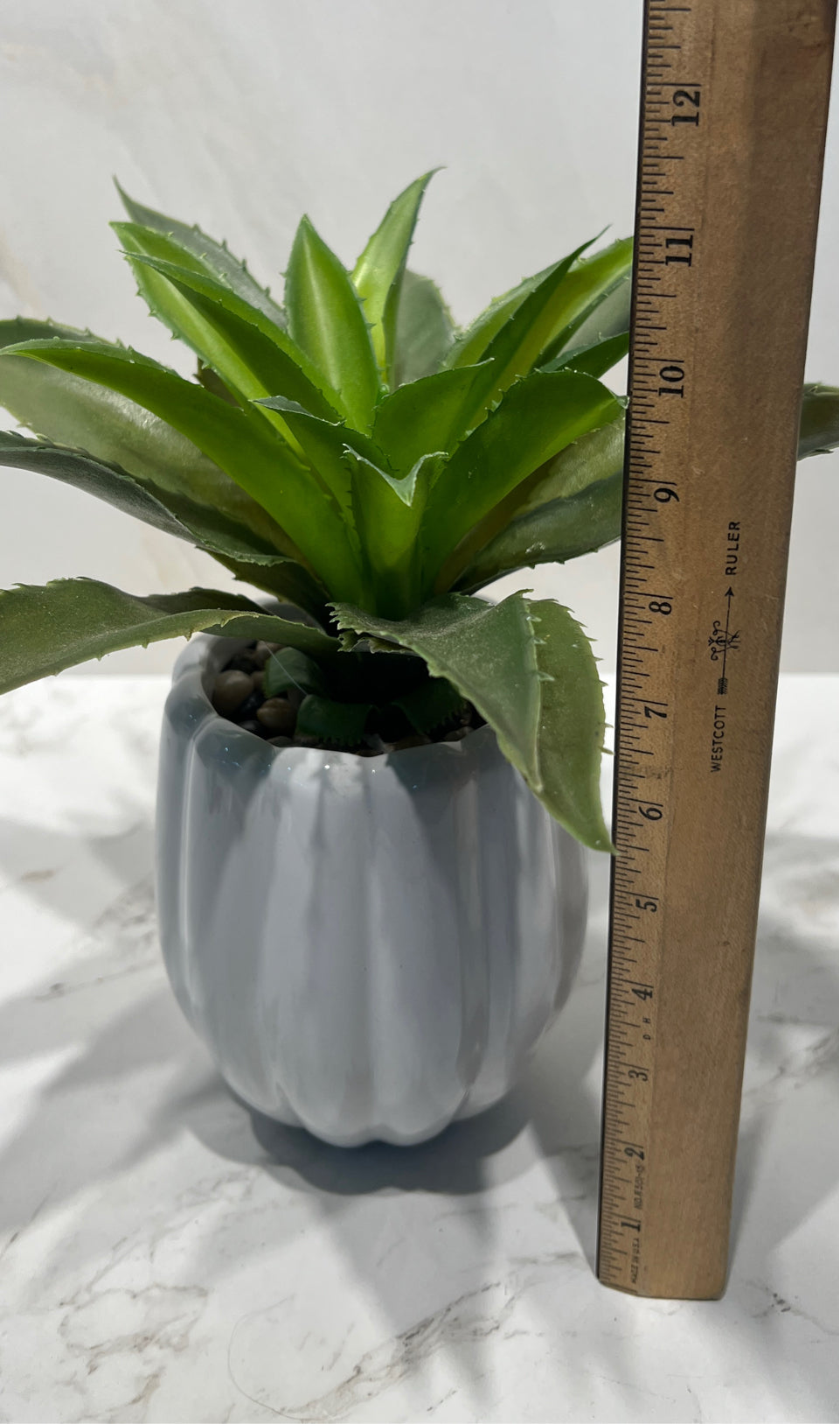 Artifical Decor
