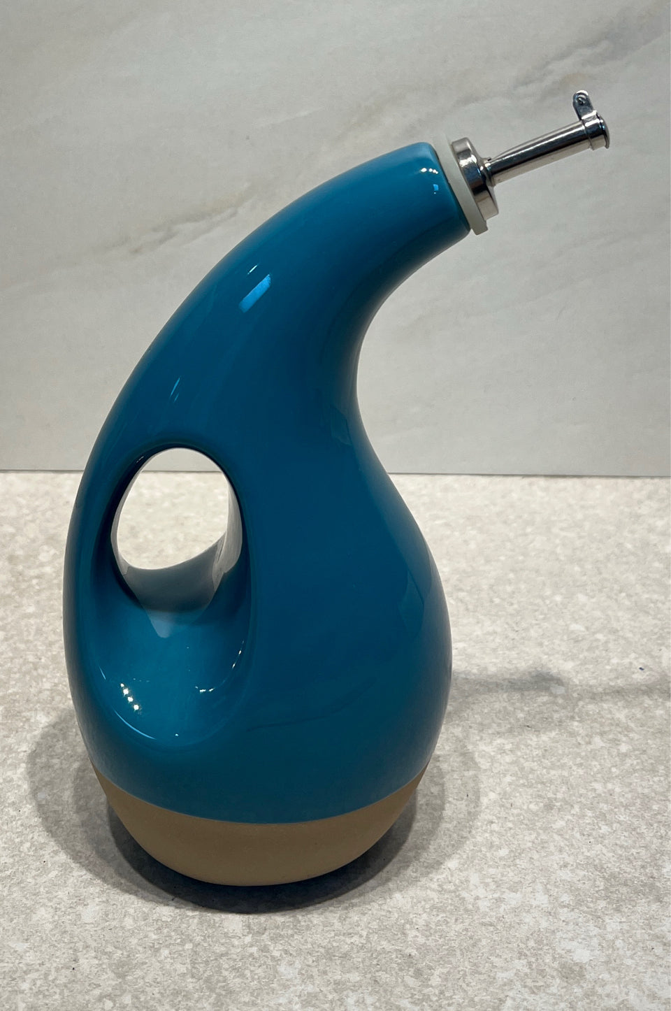 Rachael Rae Dispenser