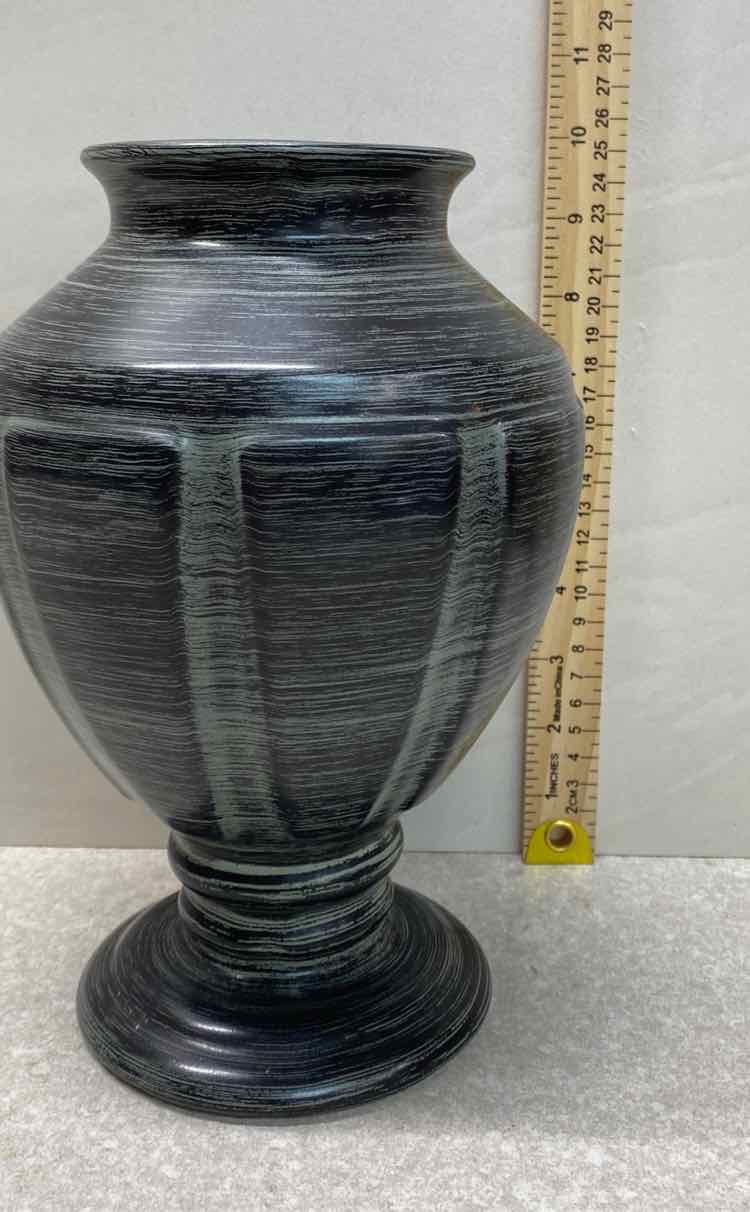 Haegar Vase