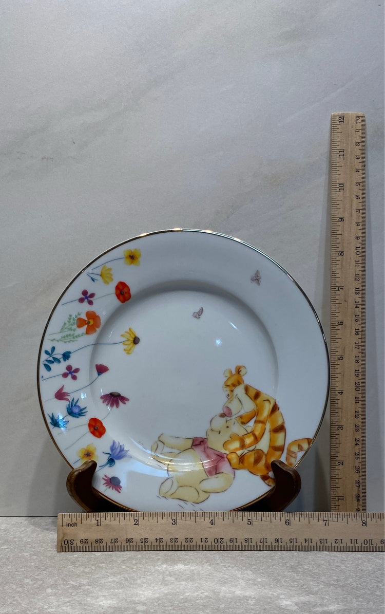 Winnie The Pooh Dinnerware Set