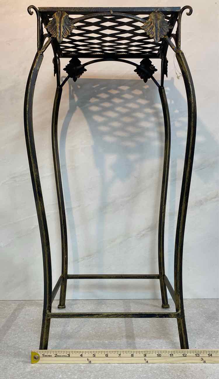 Metal Plant Stand