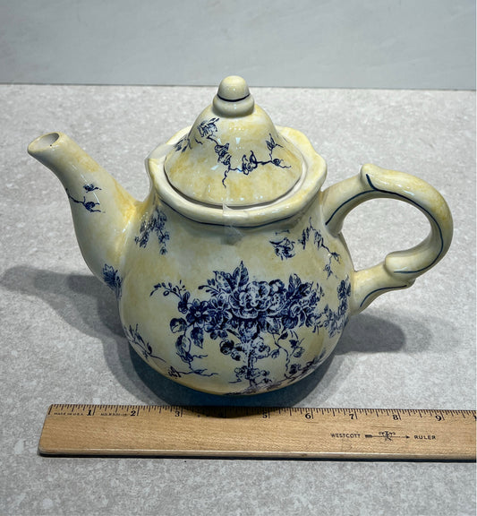 Yellow Toile Teapot