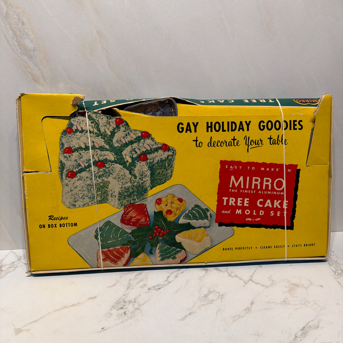 Vintage Tree Baking Set