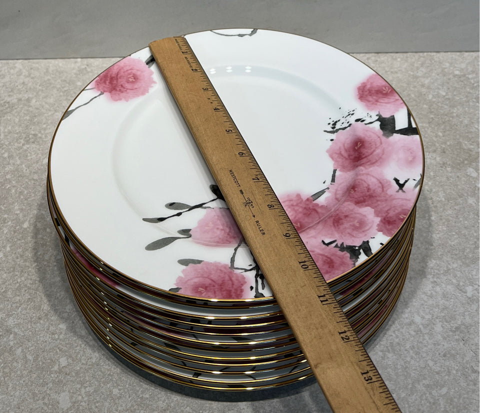 Set of 12 Noritake Dinner Plates