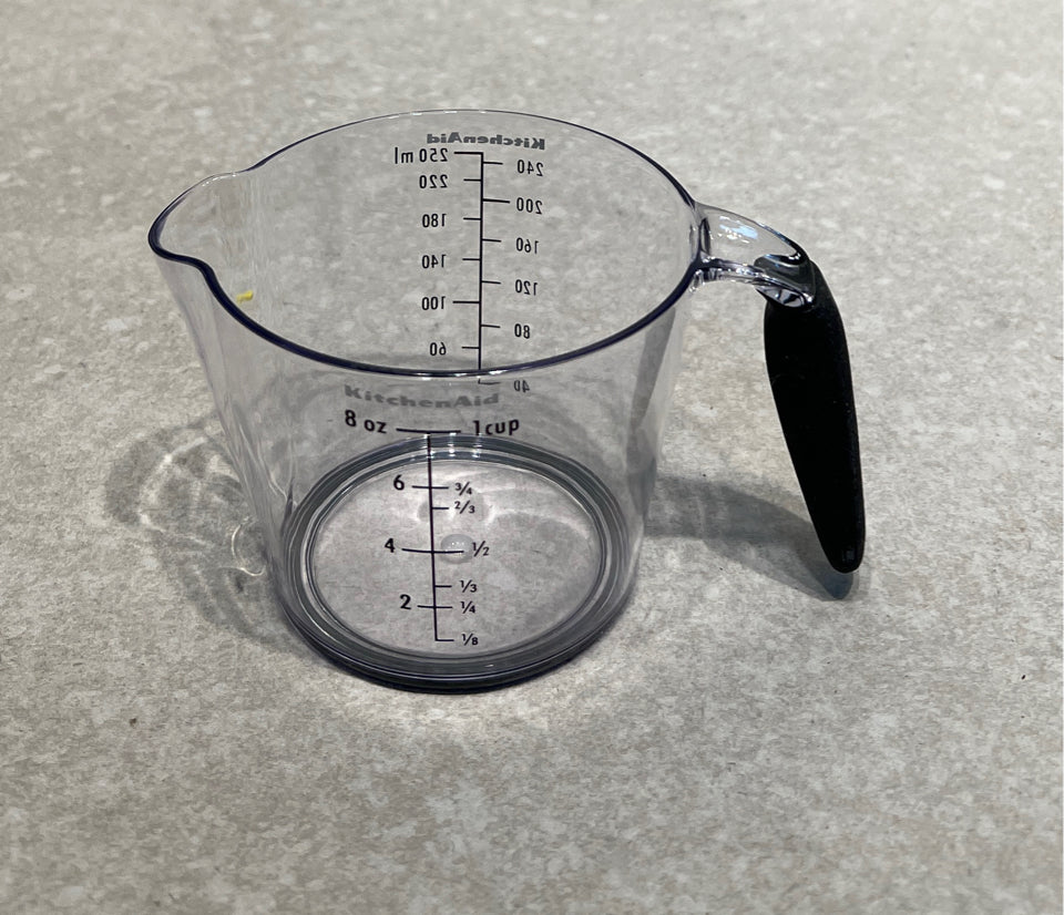 Plastic Measuring Cup