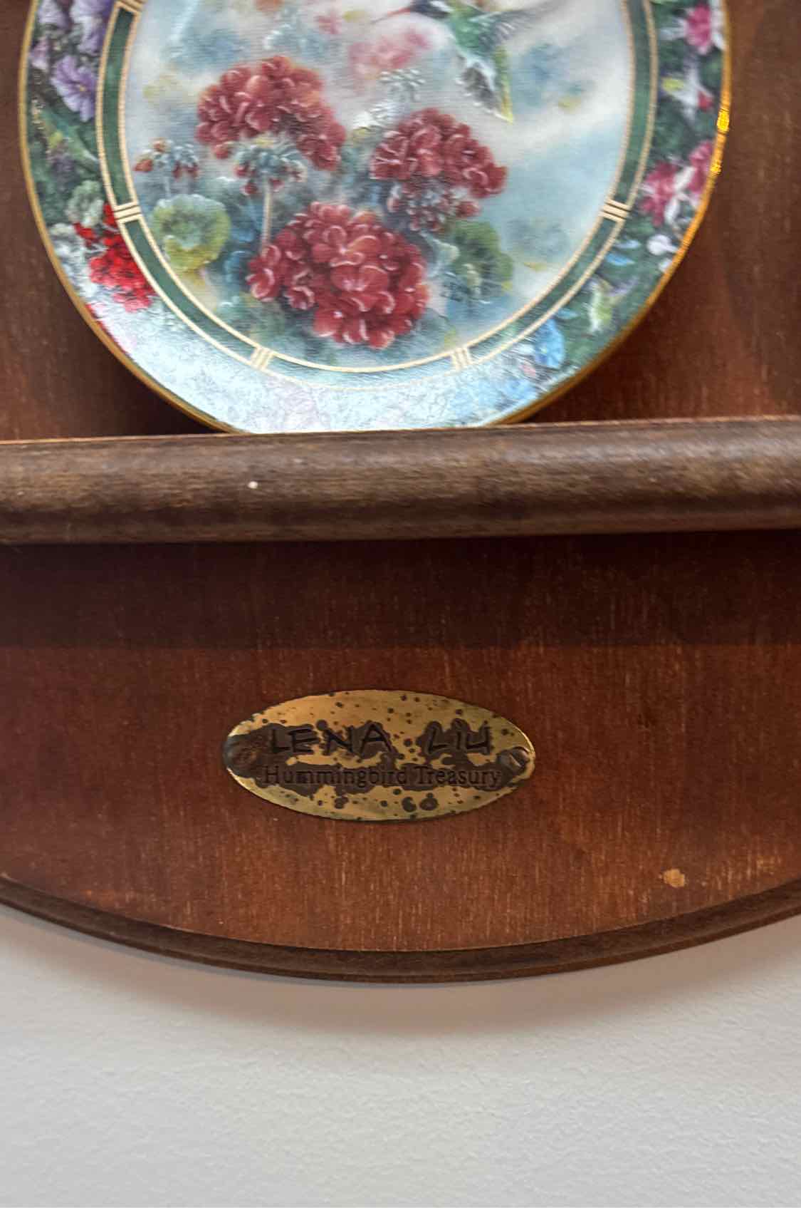 Franklin Mint Huming Bird Plate Set With Rack (As-Is)