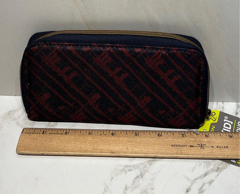 Travelon Wallet