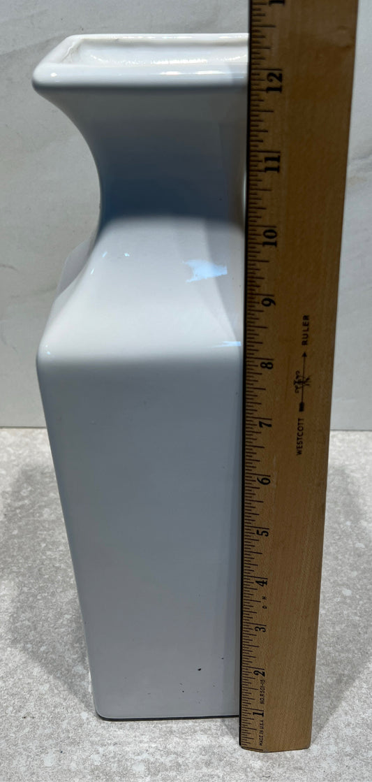 Haegar Vase