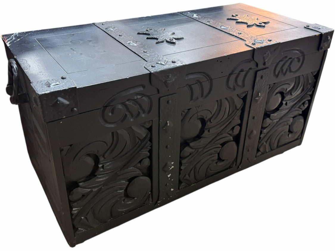 Black Trunk