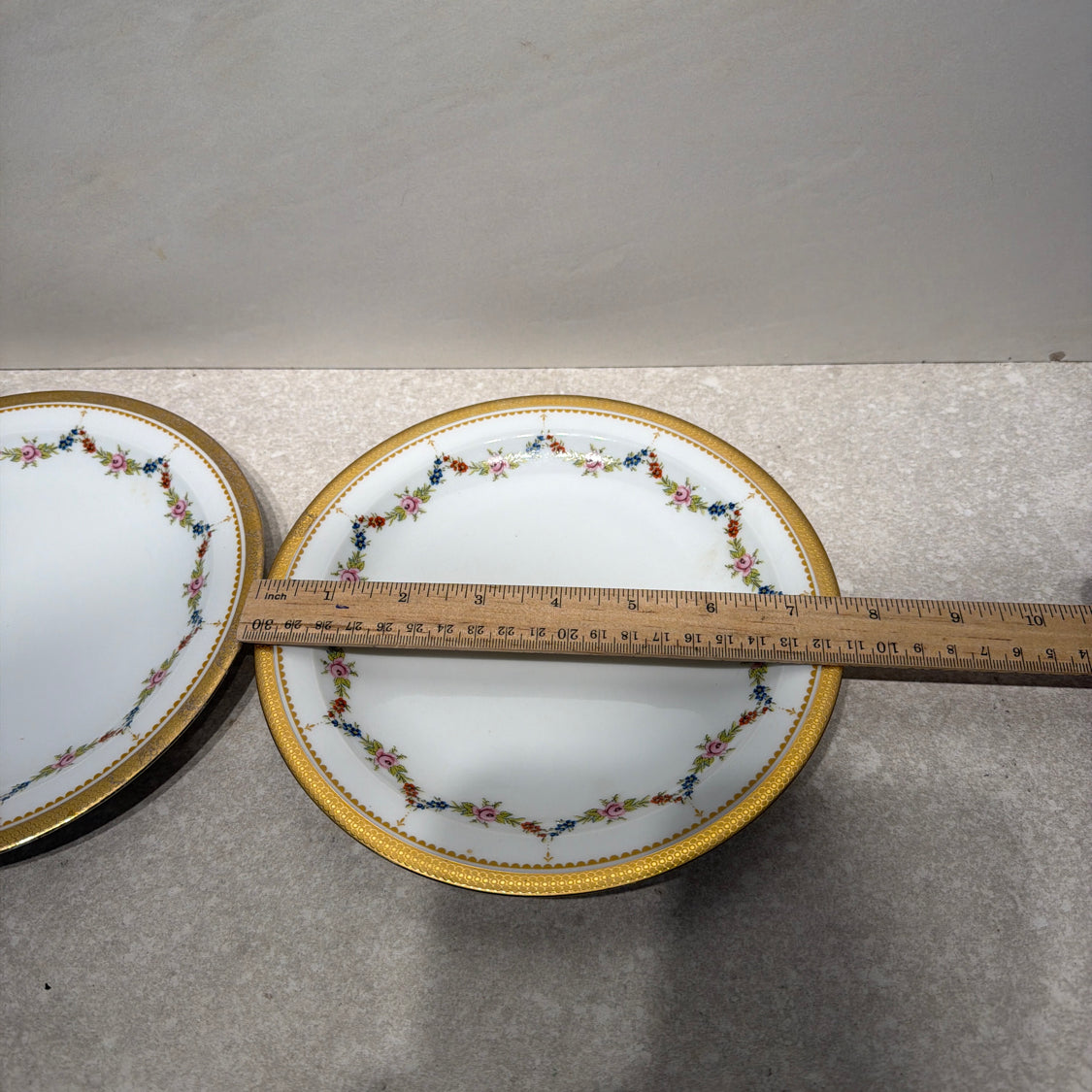 Set of 2 Bvaria Plates