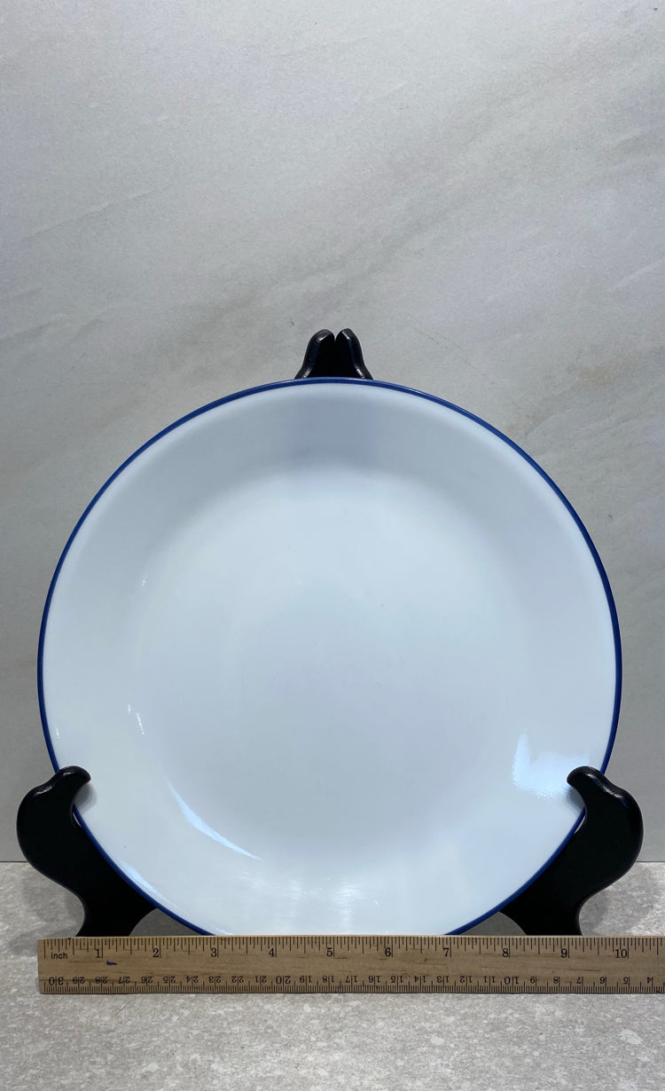 Set of 4 Corelle Plates