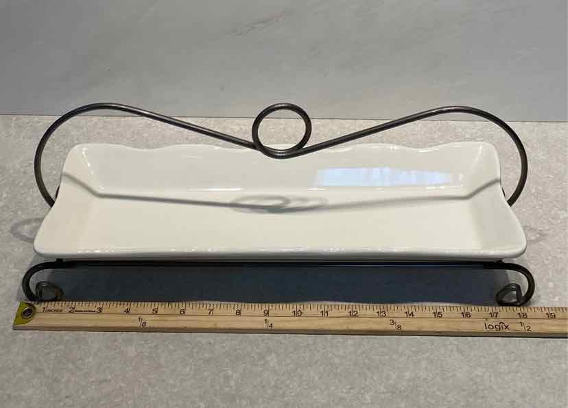 Dish With Stand