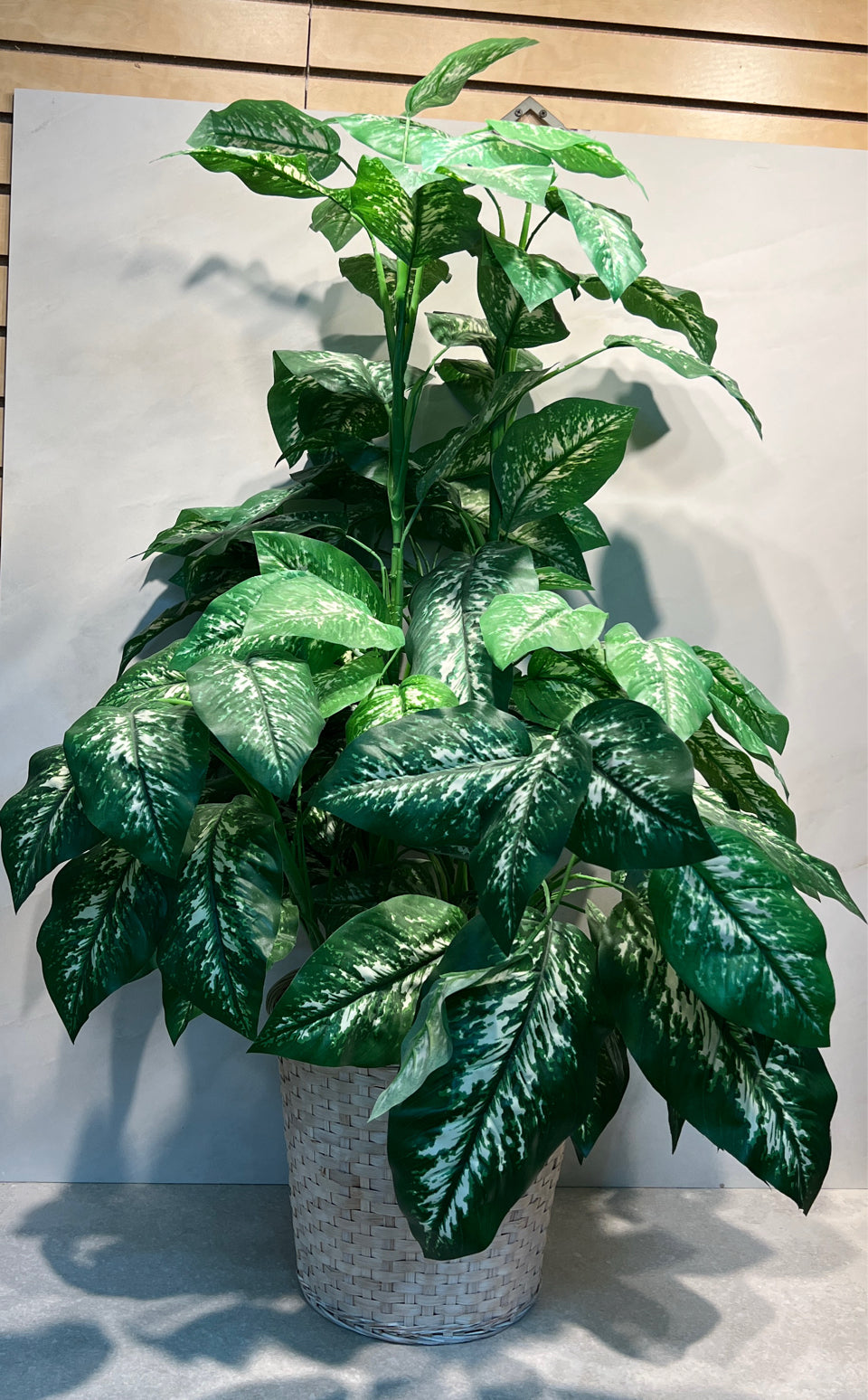 Artificial Decor