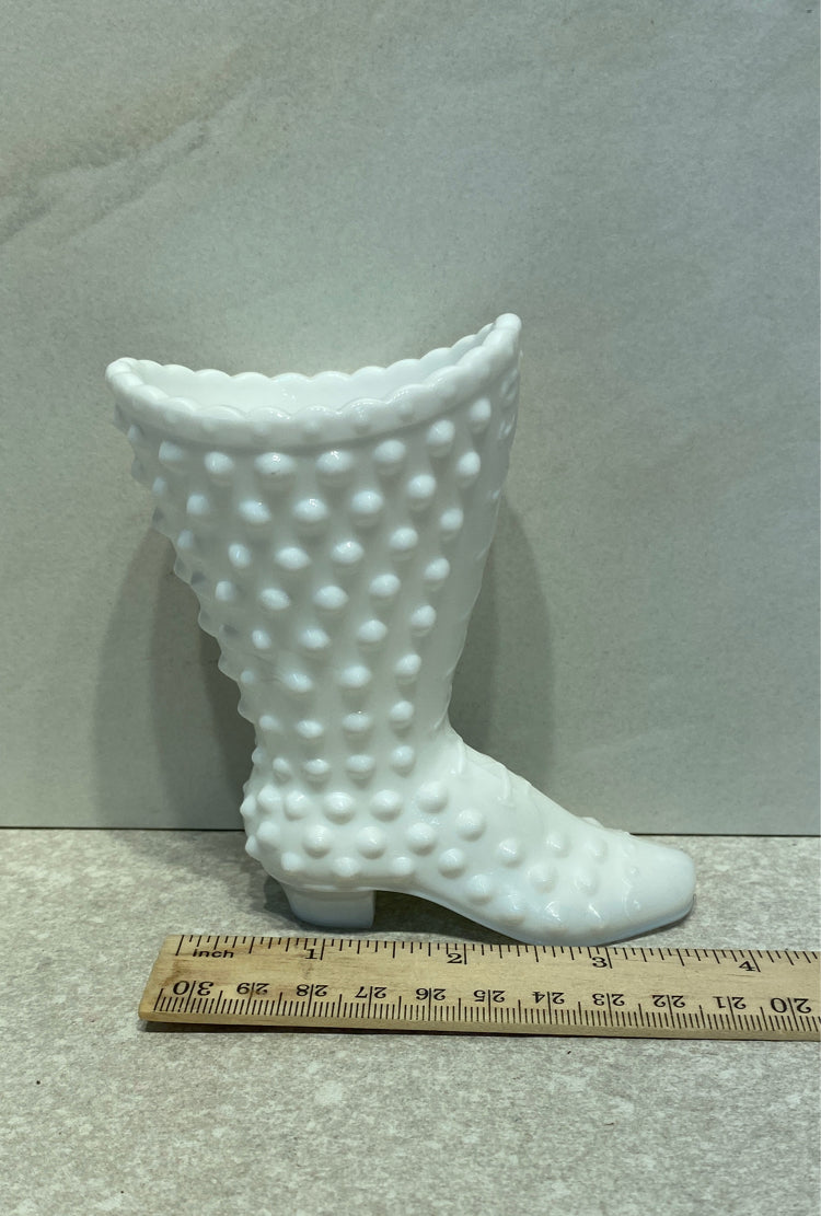 Milkglass Shoe