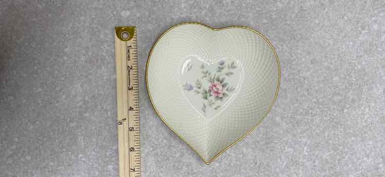 Mikasa Heart Bowl