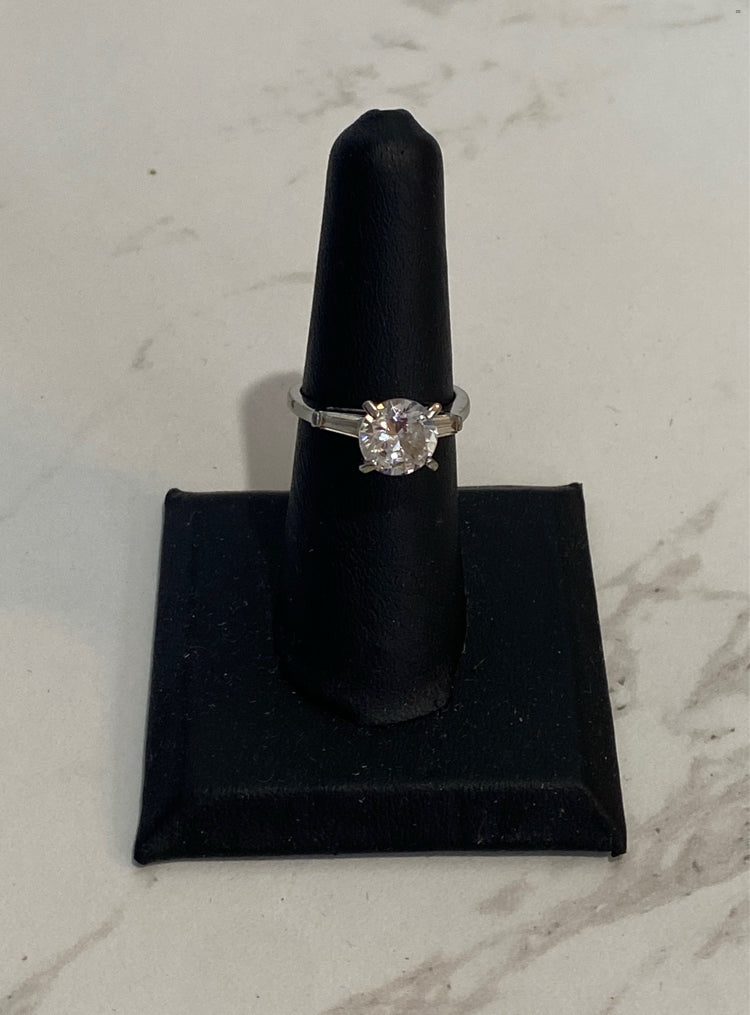 Sterling Ring - Sixe 7