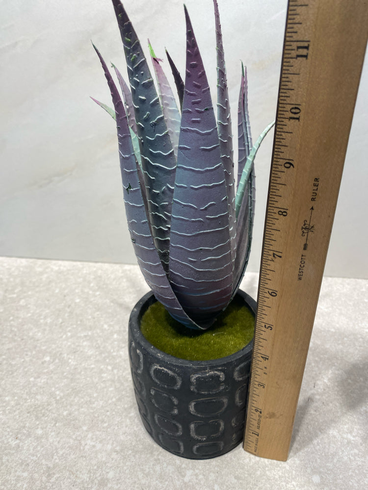 Artificial Decor