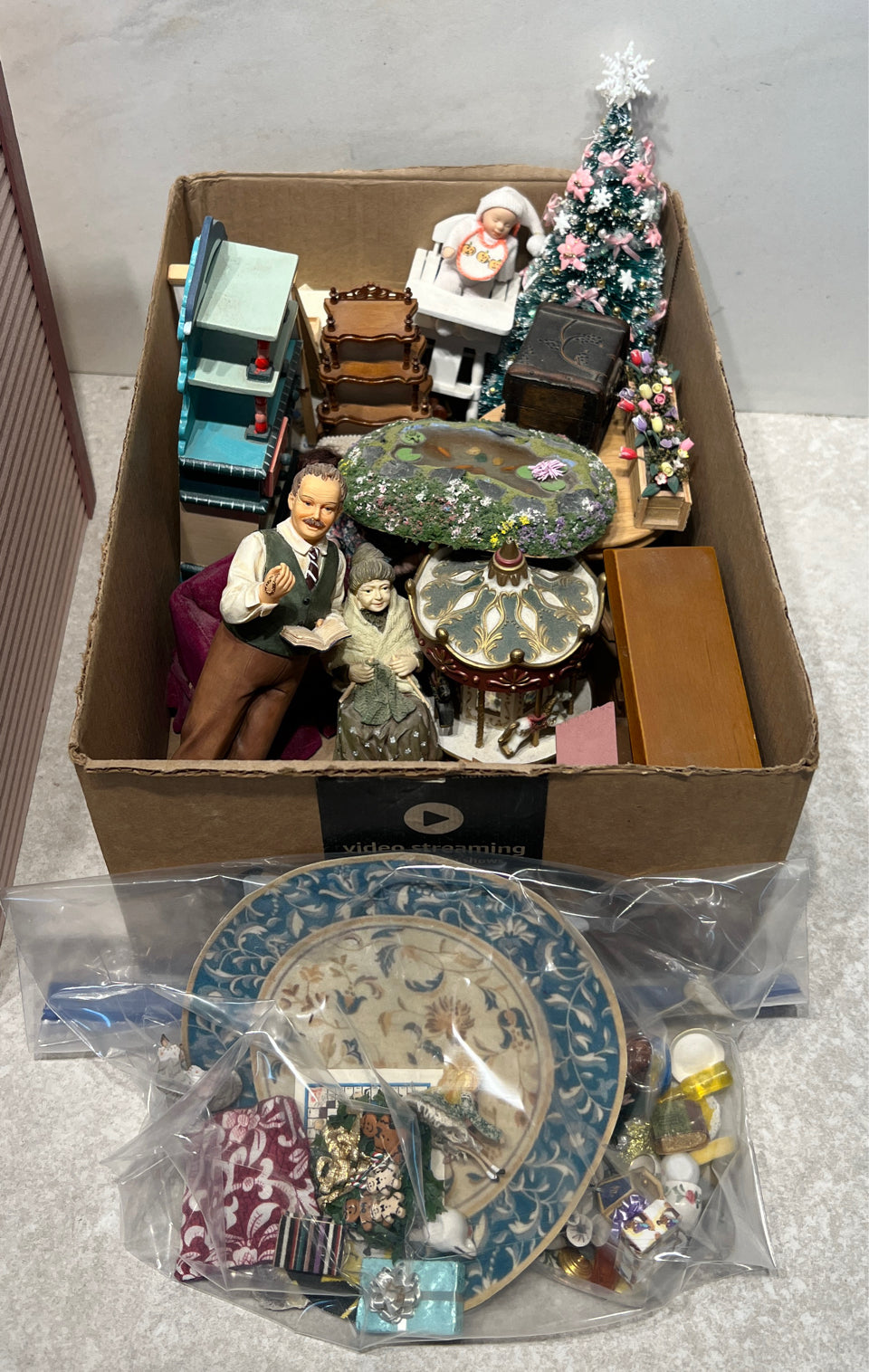 Doll House with Accessories