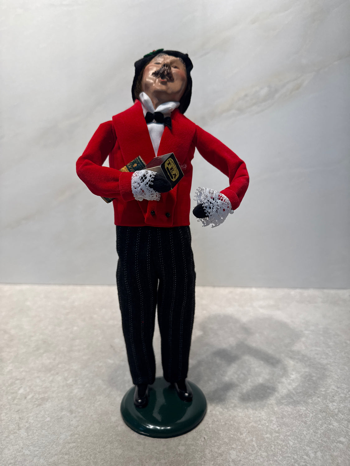 Byers Choice Caroler