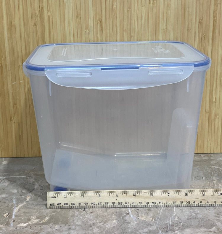 Lock & Lock Covered Bowl