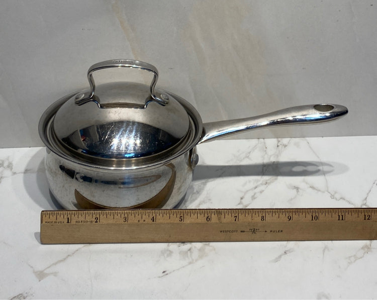 Belgique Covered Pot
