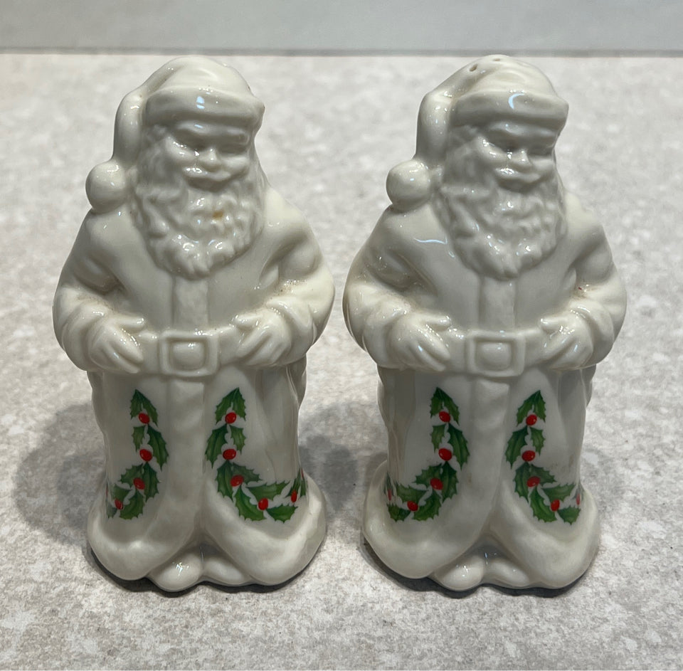 Set Of 2 Lenox Shakers