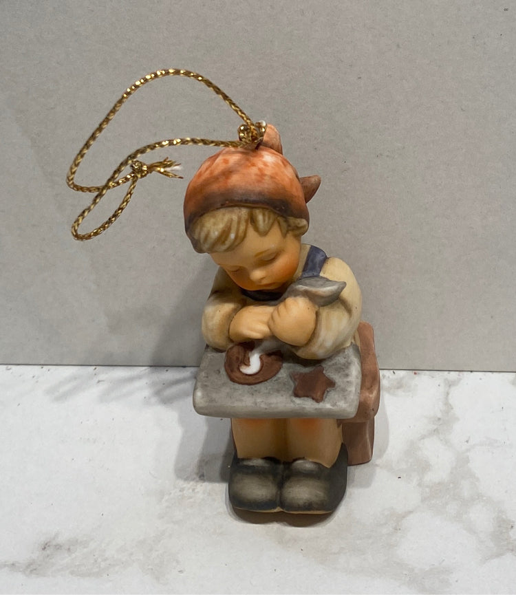 Hummel Ornamnet