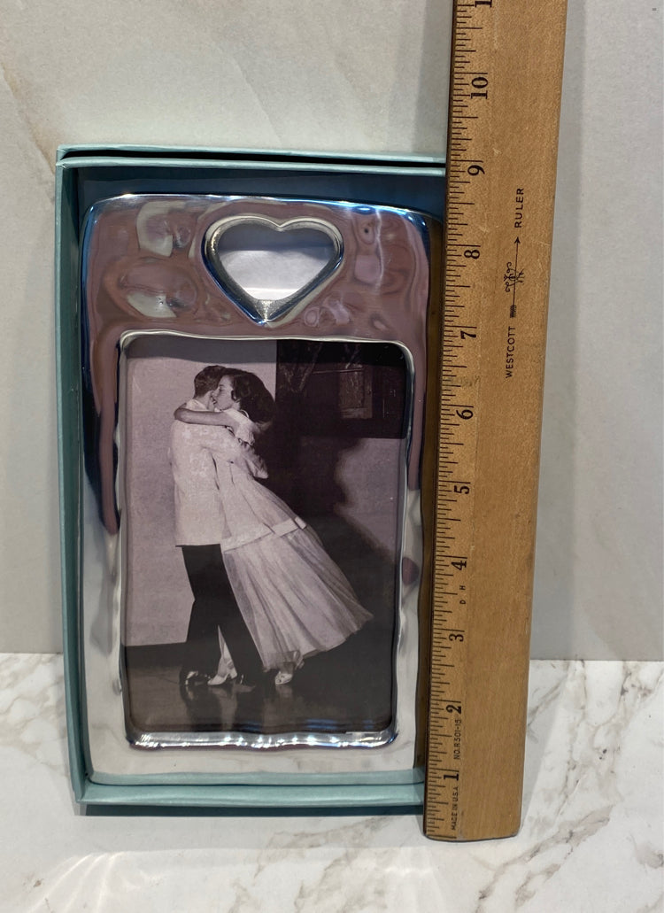 Mariposa Frame