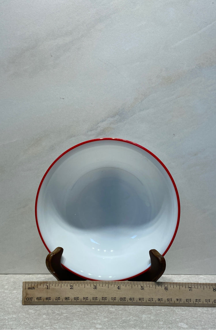 Set of 2 Corelle Bowls