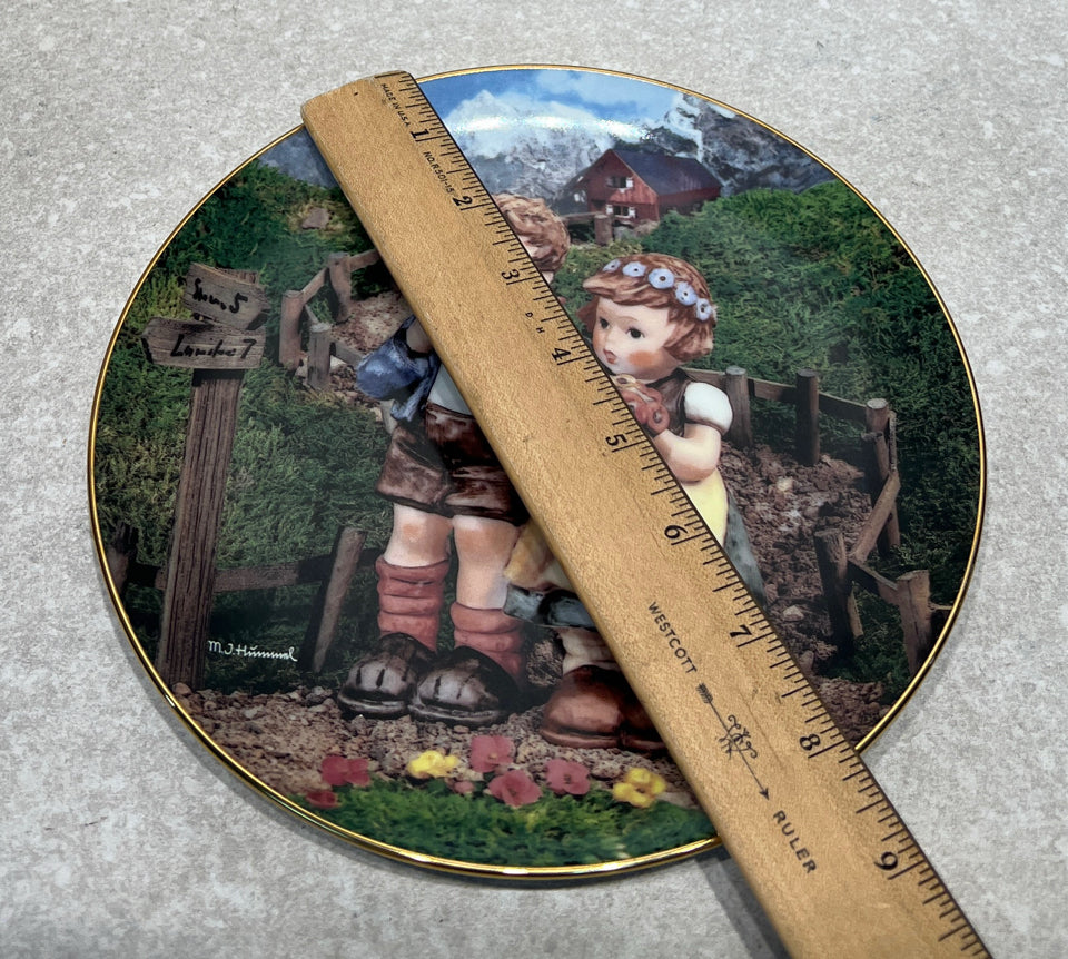 Hummel Plate