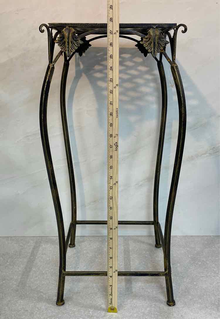Metal Plant Stand