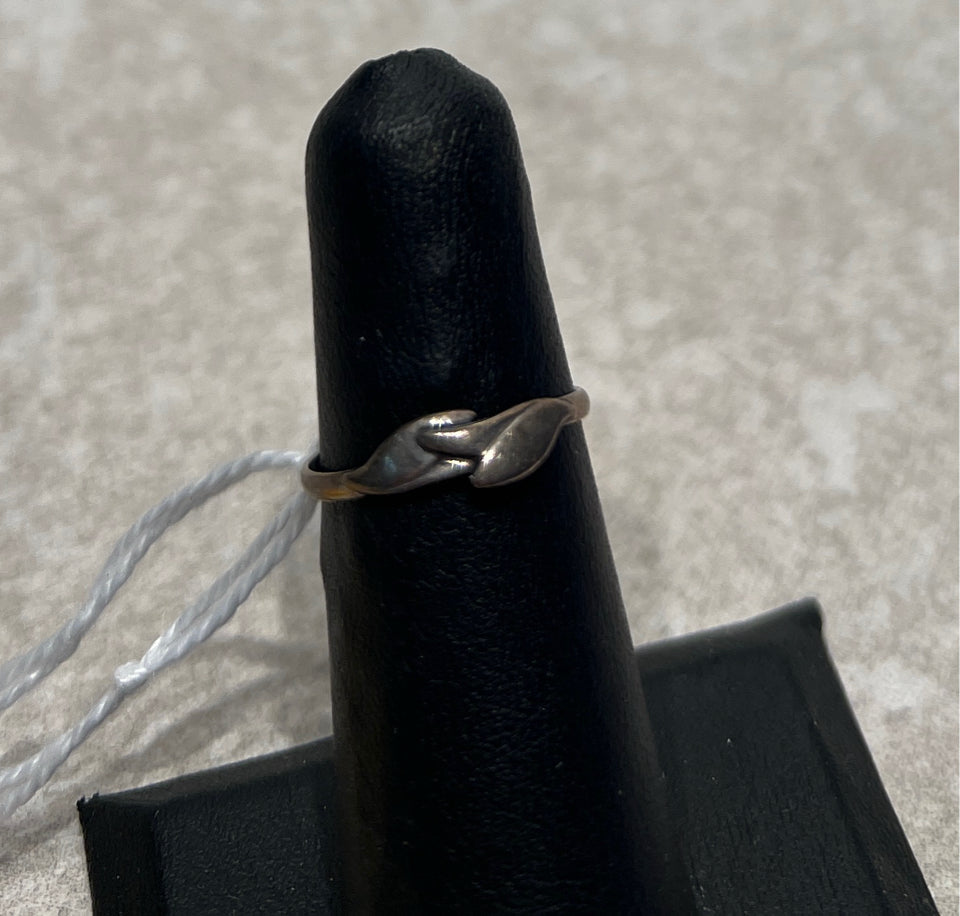 Sterling Ring - Size 5.5