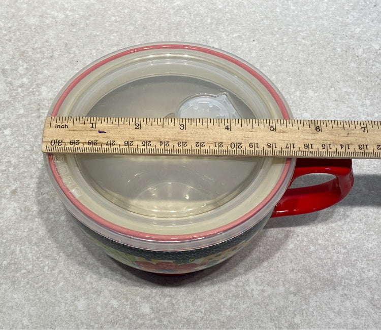 Pioneer Woman Covered Soup Bowl