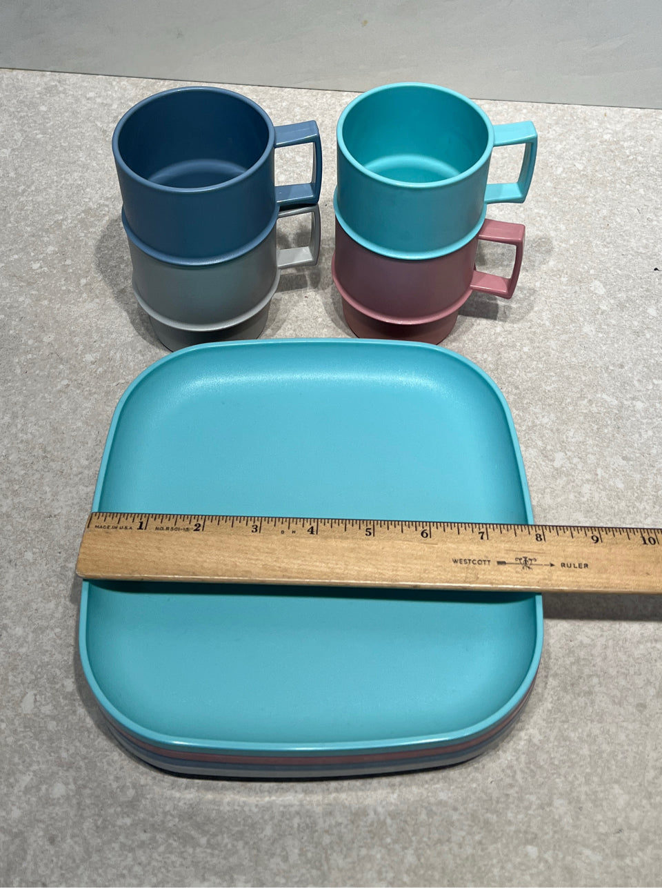 8-Piece Tupperware Set