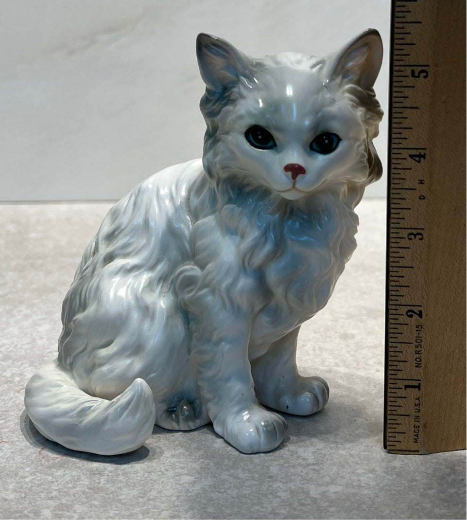 Lefton Cat