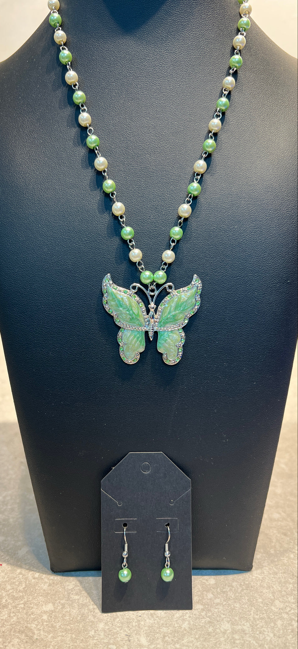 Necklace & Earrings