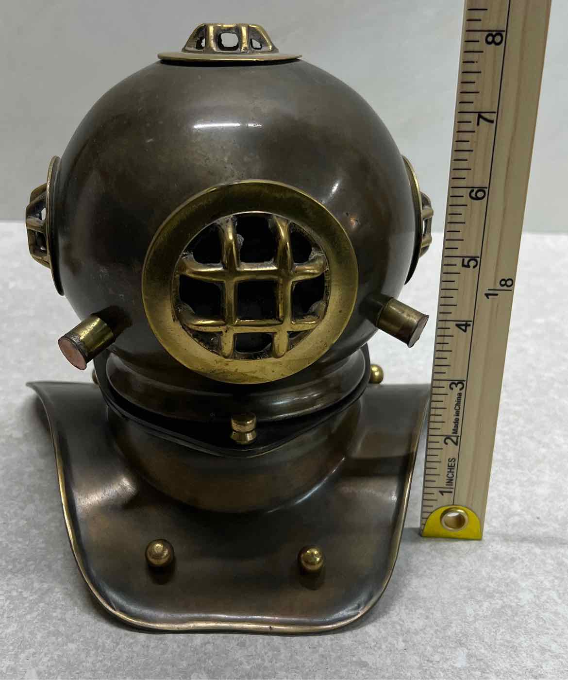 Divers Helmet
