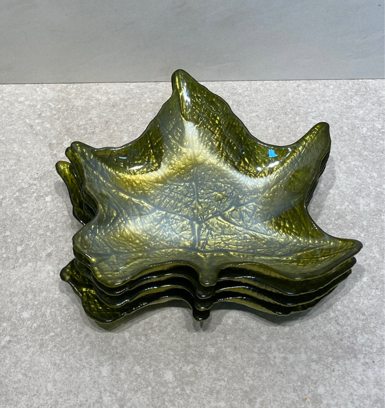 Set of 4 Leaf Plates