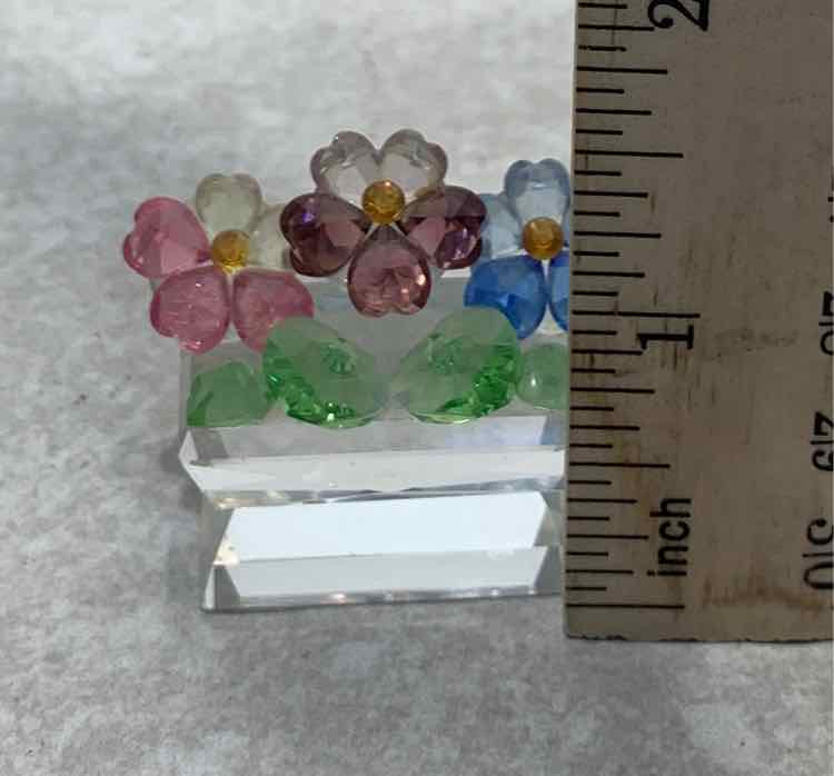 Crystal World Pansies Figurine