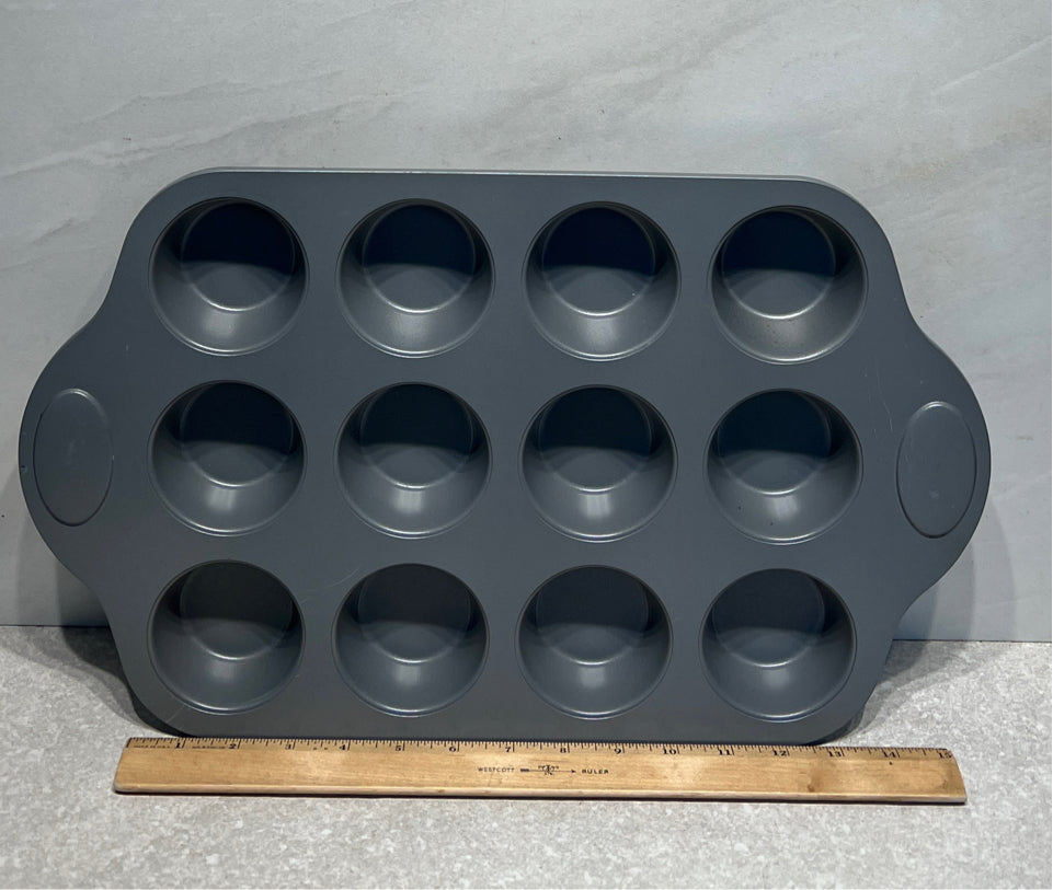 Muffin Pan