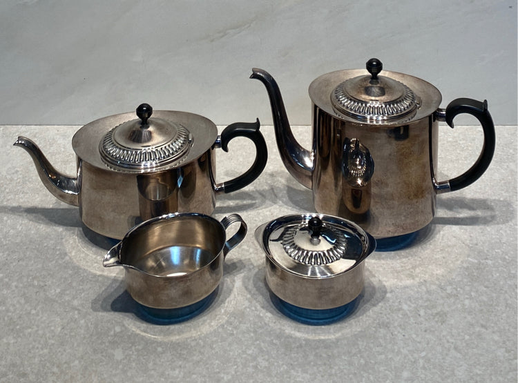 4-Piece Enngland Tea Set