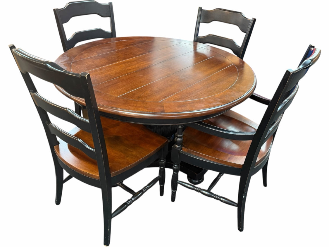 Hooker Furniture Indigo Creek Table And 4 Chairs